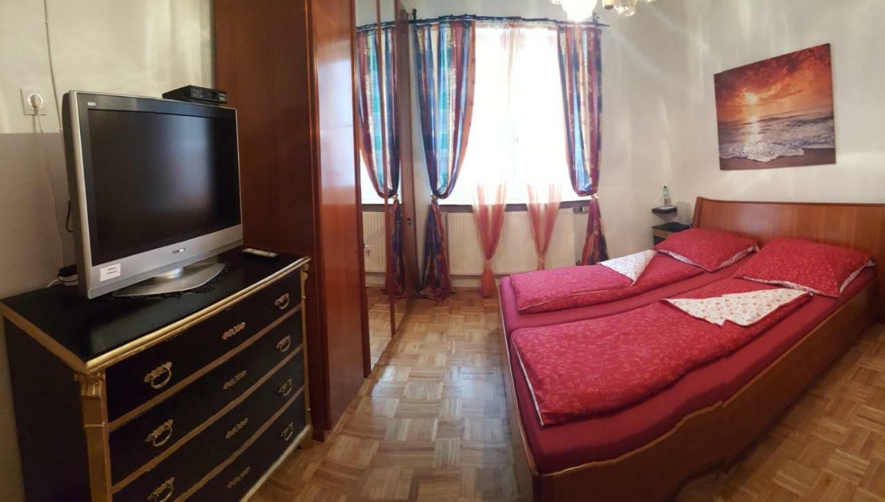 Privatzimmer Dimitrova Ulrichsberg Exterior photo